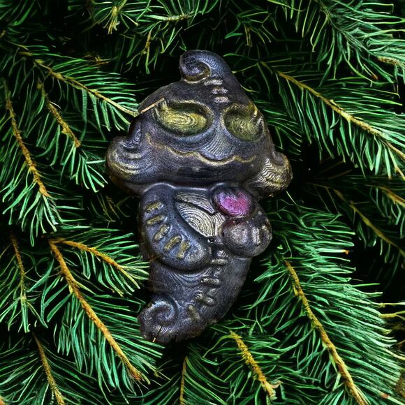 Ginger Ghoul Luxury Wax Melt: Ginger Amber Oat Milk Scent - Picture 3 of 4